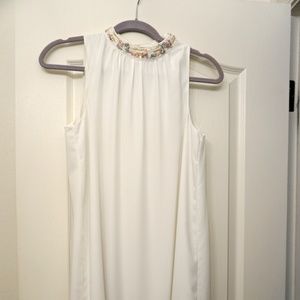 Sleeveless dress w/sequin/rhinestone collar